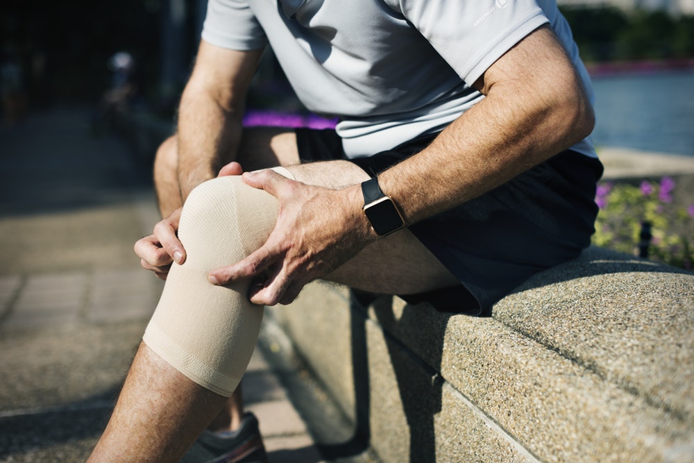 Knee brace injury