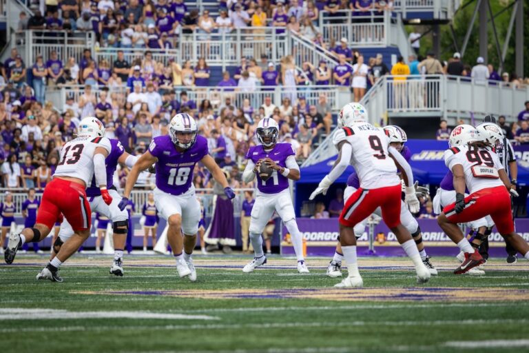 Alonza Barnett III JMU Football