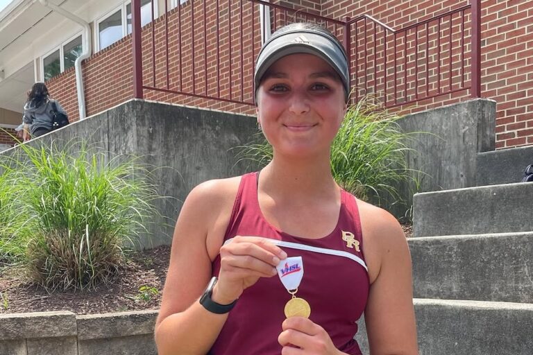 Izzy Rotaru Broad Run Tennis