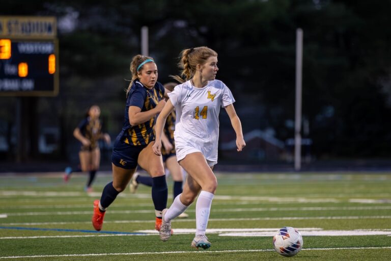 Lily Hewatt Loudoun Valley Soccer