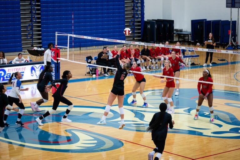 Volleyball: Riverside Dominates Independence with Aggressive Serves Kenzie Davis Riverside Volleyball