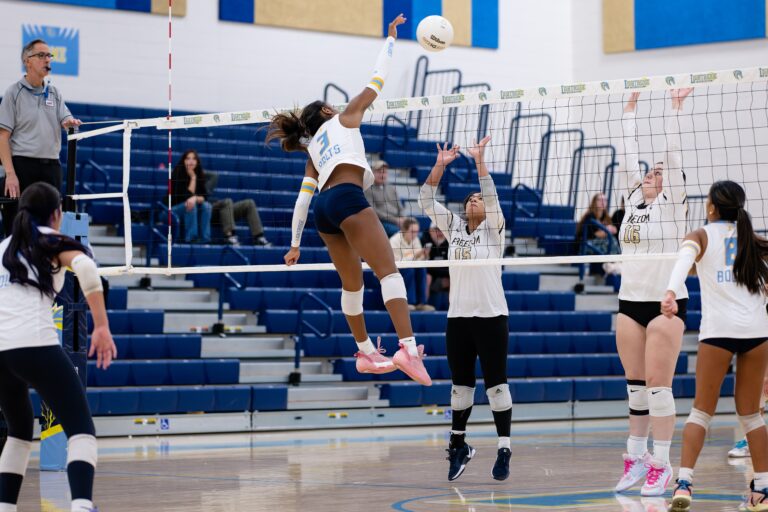 Volleyball: Lightridge Earns 4-Set Victory Over Freedom Amara Pope Lightridge Volleyball