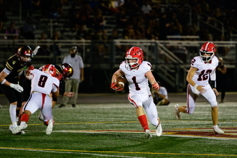 Football: Heritage Takes Down Broad Run on the Road Reed Alexander Heritage Football
