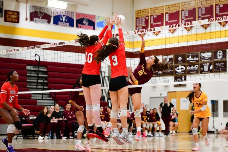 Volleyball: Heritage Overcomes Extra Points in First Set to Sweep Broad Run Shannon Treloar Heritage Volleyball