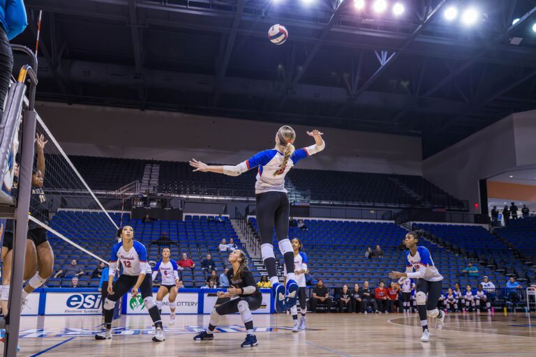 Volleyball: Riverside Claims Back-to-Back State Titles in Victory Over Kellam Kennedy Peyton Riverside Volleyball