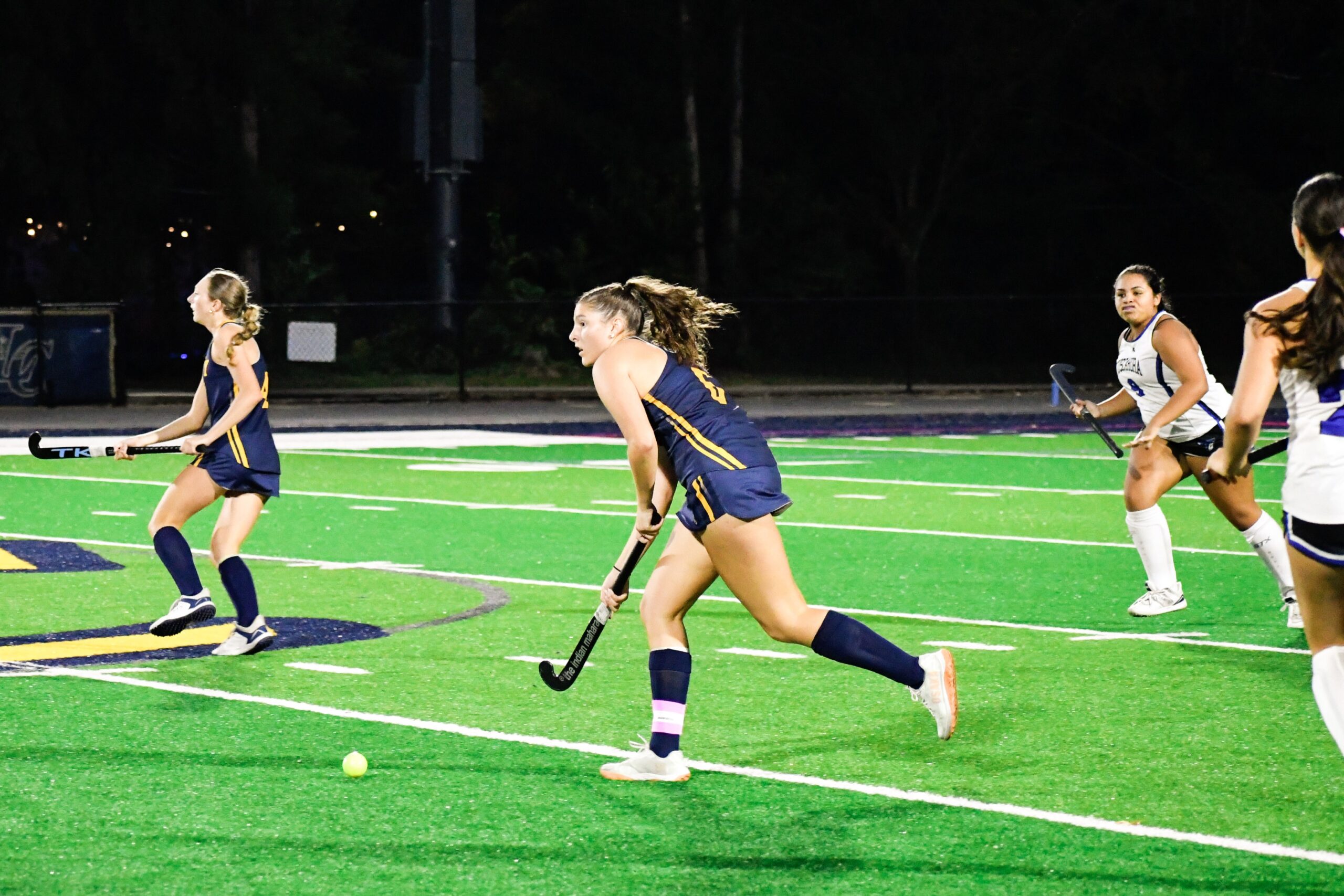 Field Hockey: Loudoun County Stays Perfect with Shutout Win Over Tuscarora